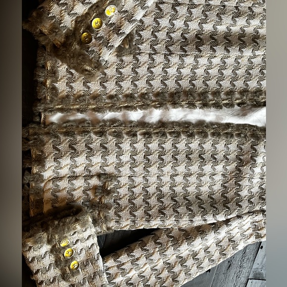 Chanel Jacket - Picture 5 of 16